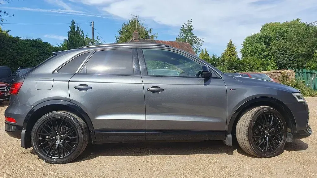 Used Audi Q3 Black Edition 180 HP (132 kW) 2018 Grey SUV