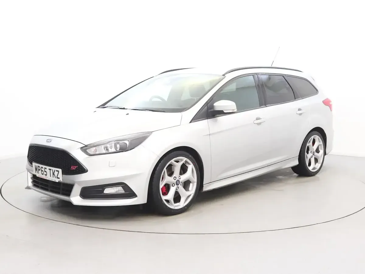 Used Ford Focus ST 185 HP (136 kW) 2015 Silver Estate
