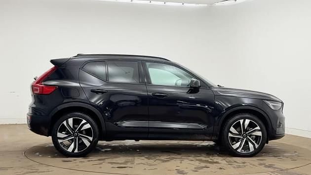 Used Volvo XC40 Ultra 197 HP (144 kW) 2025 Onyx black SUV