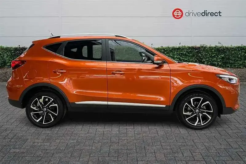 Used MG ZS Exclusive 106 HP (77 kW) 2024 Orange SUV