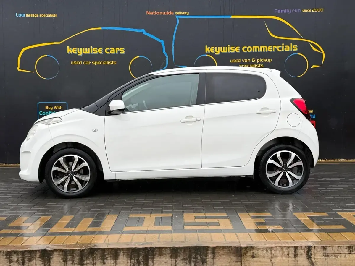 Used Citroën C1 Flair 82 HP (60 kW) 2015 White Hatchback