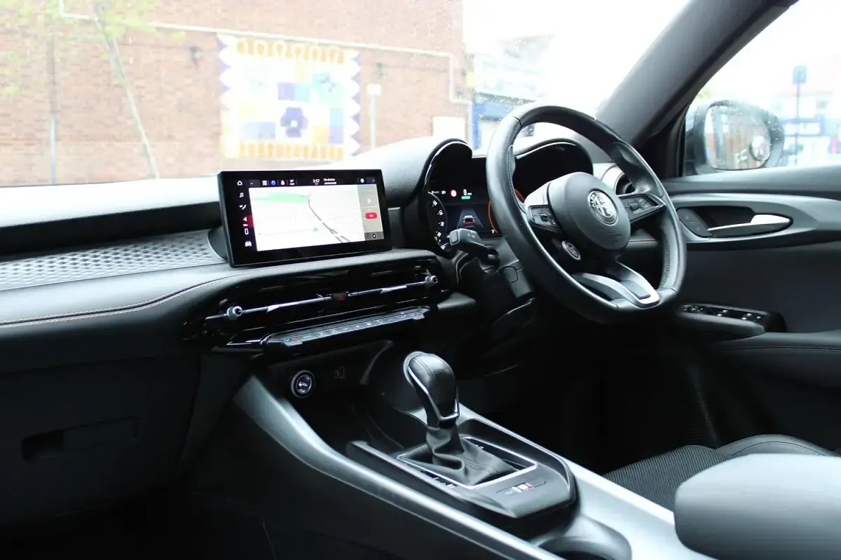 Used Alfa Romeo Tonale Ti 160 HP (117 kW) 2023 White SUV