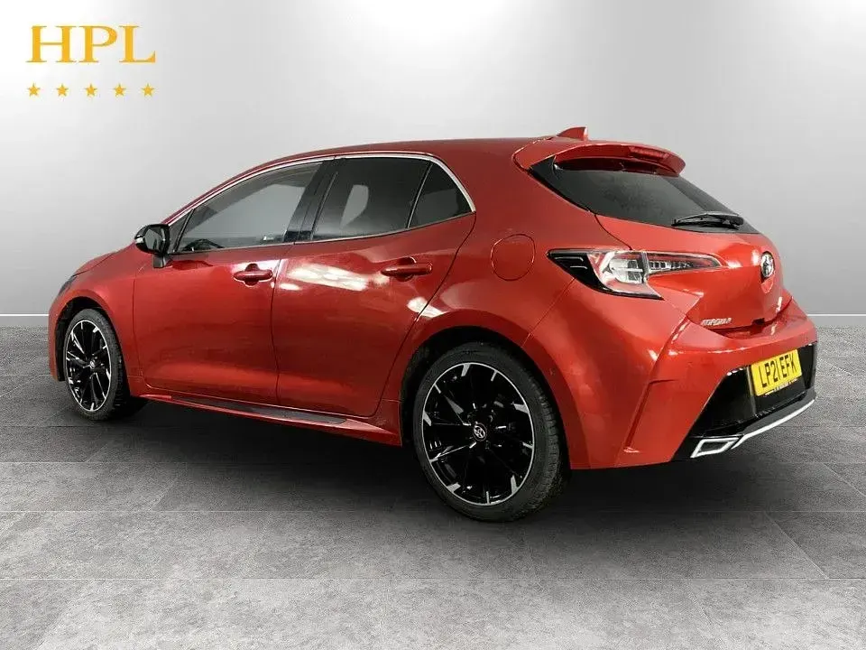 Used Toyota Corolla Sport 122 HP (89 kW) 2021 Red Hatchback