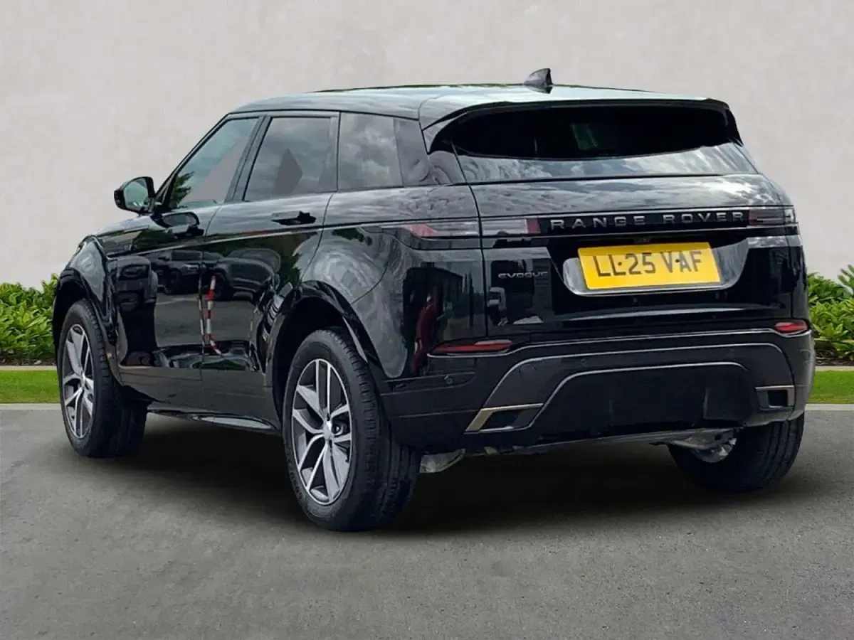Begagnad Land Rover Range Rover evoque SE Dynamic 2025 Svart SUV