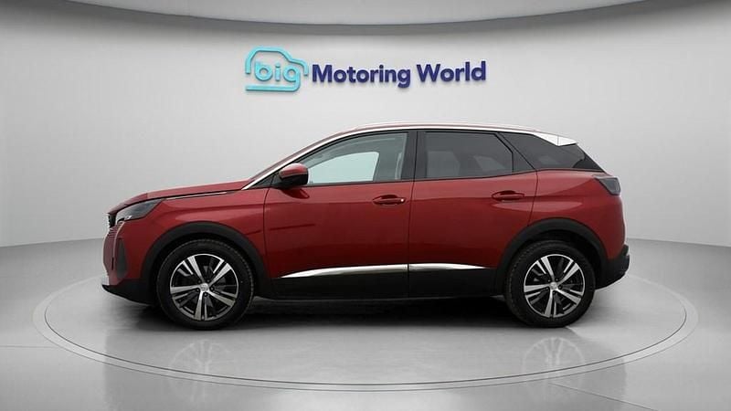 Used Peugeot 3008 Allure Premium 130 HP (95 kW) 2021 Red SUV