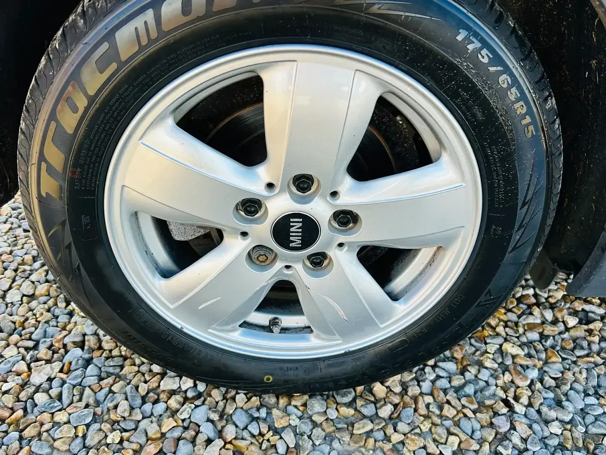 Used Mini Cooper Classic 136 HP (100 kW) 2019 Blue Hatchback