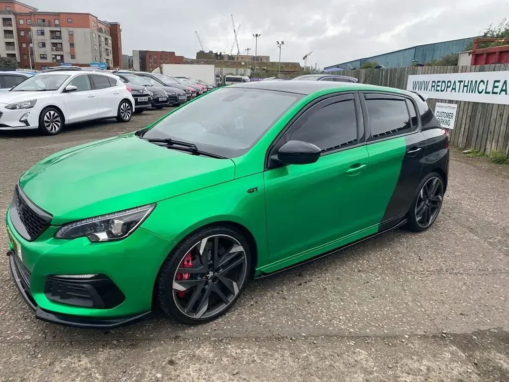 Used Peugeot 308 GTi by Peugeot Sport 270 HP (198 kW) 2018 White Hatchback