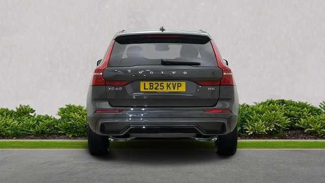 Used Volvo XC60 Ultra 250 HP (183 kW) 2025 Grey SUV