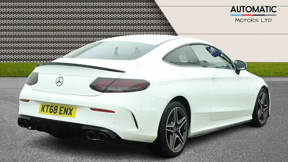 Used Mercedes C300 AMG Line Premium 245 HP (180 kW) 2019 White Coupe