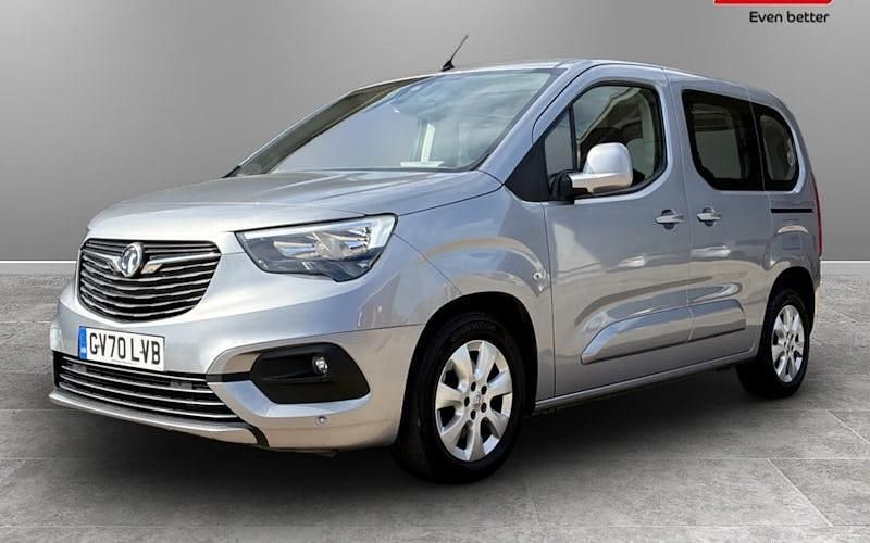 Second-hand Vauxhall Combo 131 CP (96 kW) 2020 Monovolum