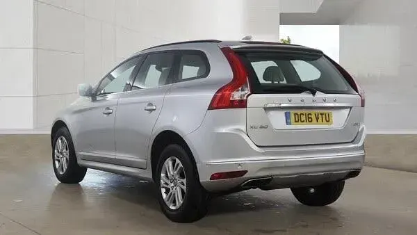 Used Volvo XC60 SE 2016 Silver SUV