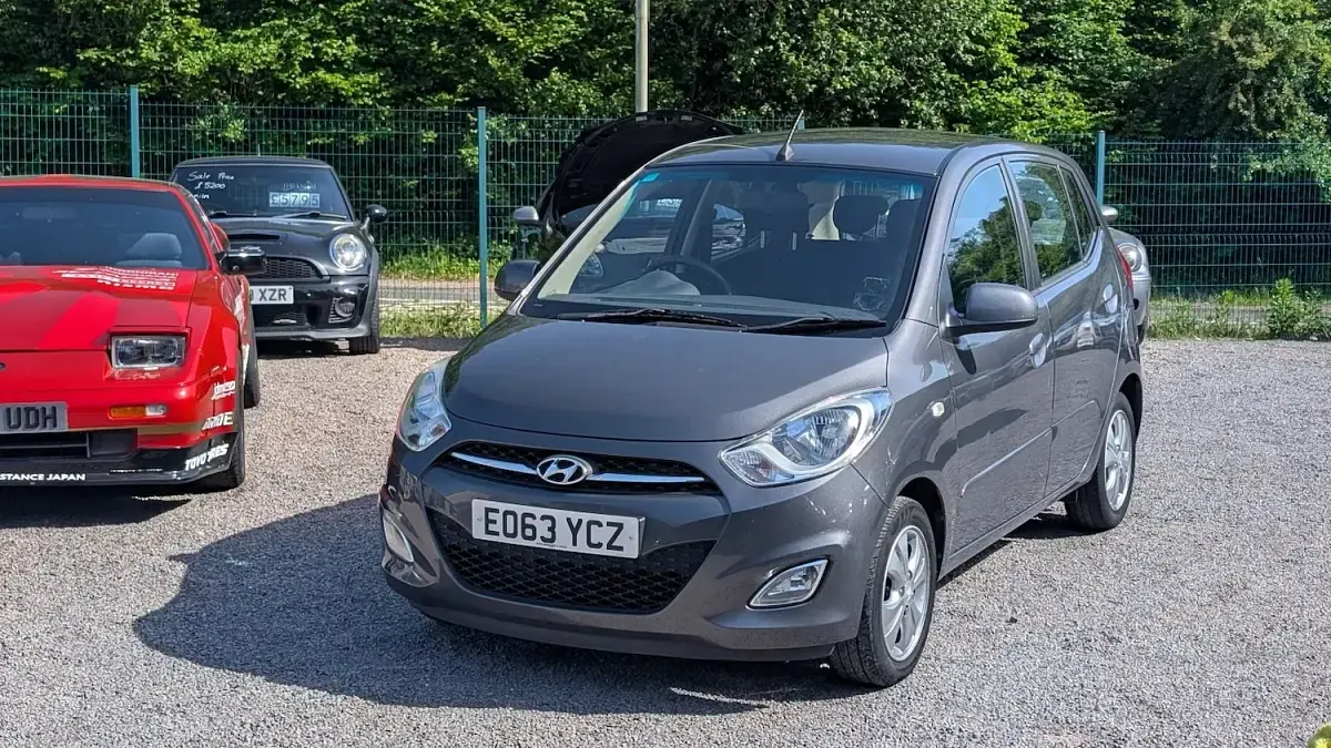 Used Hyundai i10 Active 83 HP (61 kW) 2013 Grey Hatchback