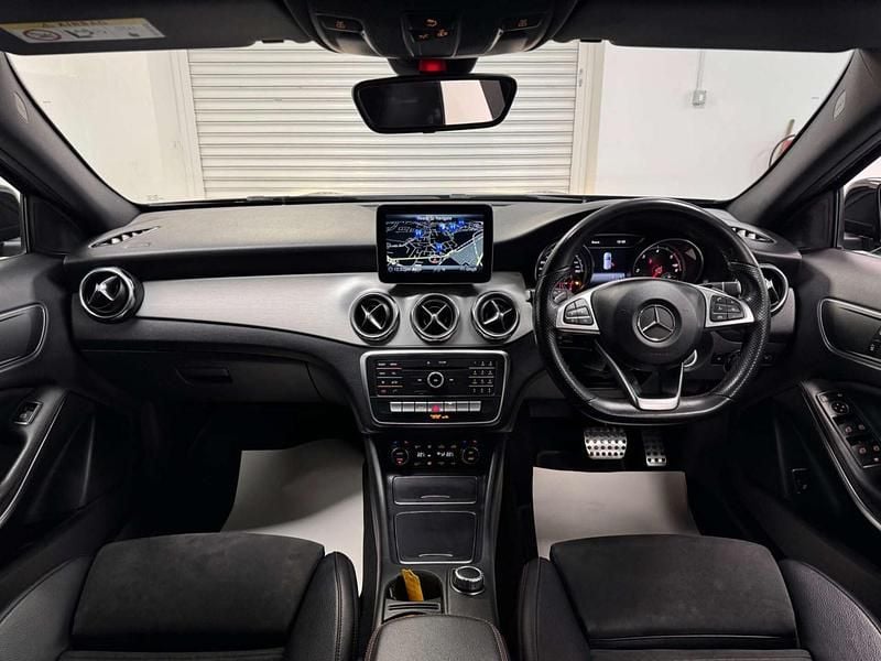 Used Mercedes GLA200 AMG line 136 HP (100 kW) 2018 Black SUV