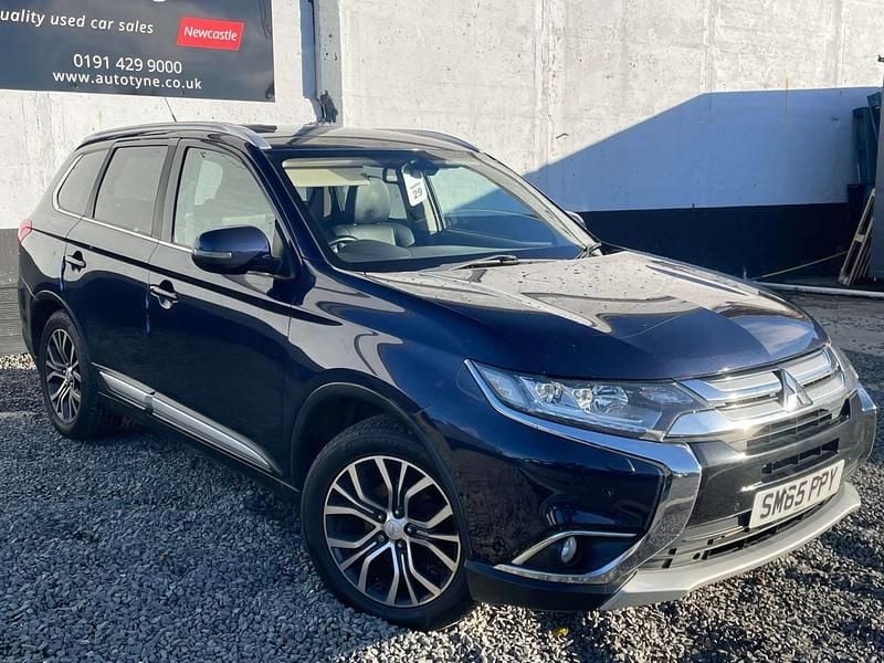 Used Mitsubishi Outlander 150 HP (110 kW) 2015 Blue SUV