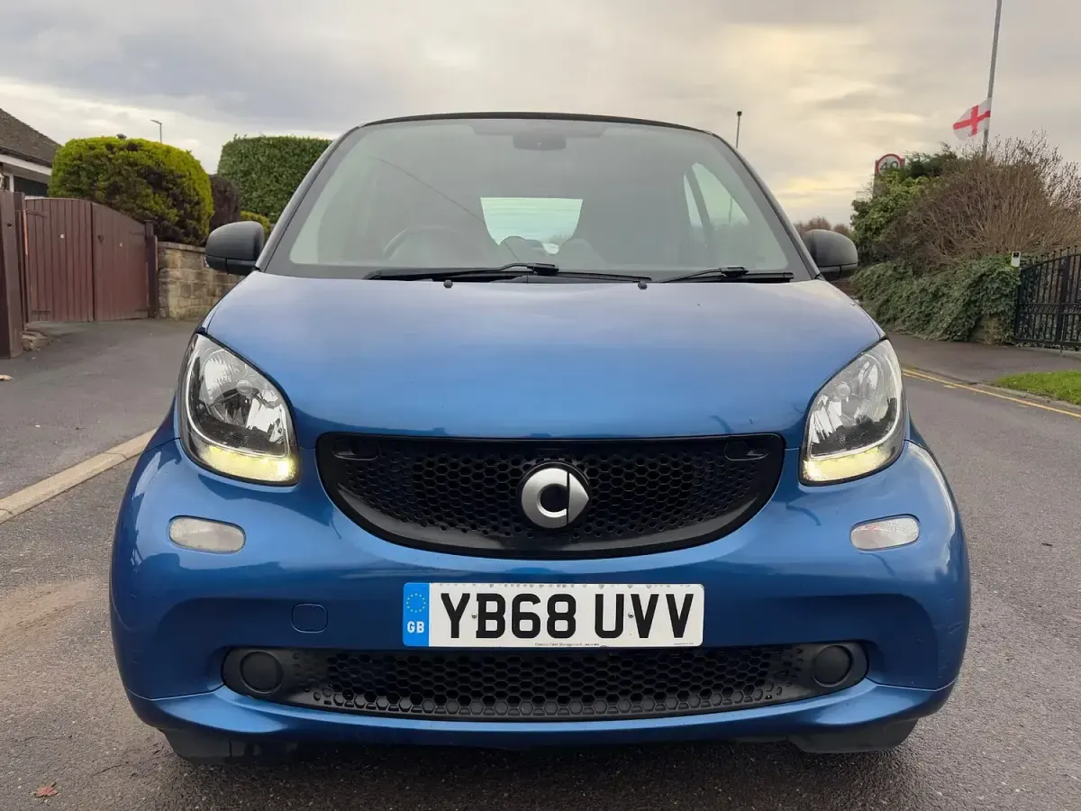 Usado Smart ForTwo Coupé Passion 71 CV (52 kW) 2018 Negro Coupe