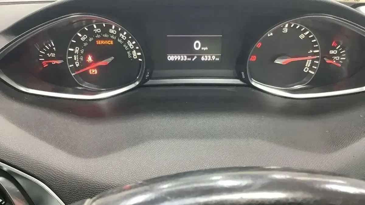 Used Peugeot 308 S 115 HP (84 kW) 2014 White Hatchback
