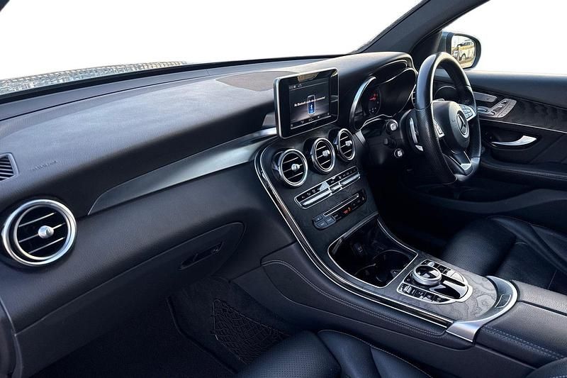 Used Mercedes GLC220 Active 170 HP (125 kW) 2018 Grey Coupe