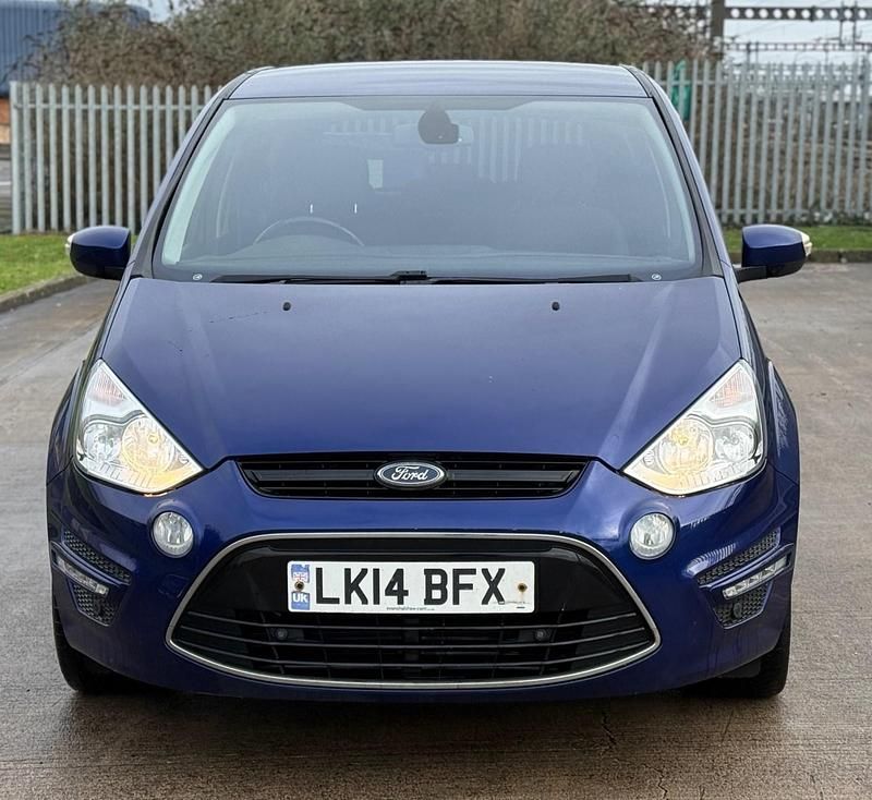 Used Ford S-MAX Titanium 140 HP (102 kW) 2014 Blue MPV