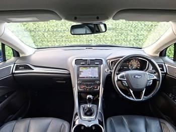Used Ford Mondeo Titanium 150 HP (110 kW) 2015 Blue Hatchback