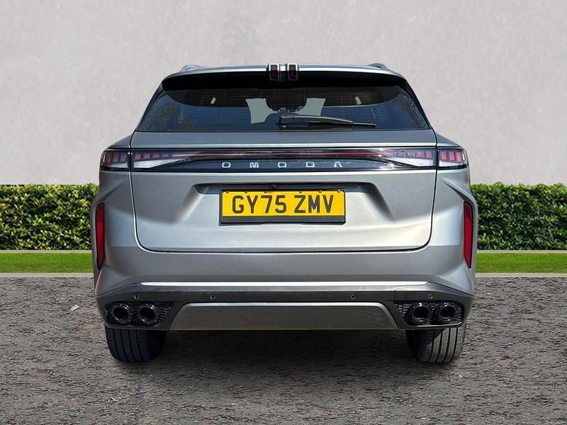 Used Omoda 9 537 HP (394 kW) 2025 Grey SUV