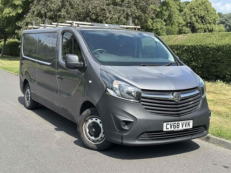 Used Vauxhall Vivaro 120 HP (88 kW) 2018 Grey MPV