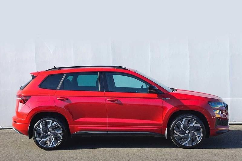 Used Skoda Karoq SportLine 110 HP (80 kW) 2024 Velvet red metallic SUV