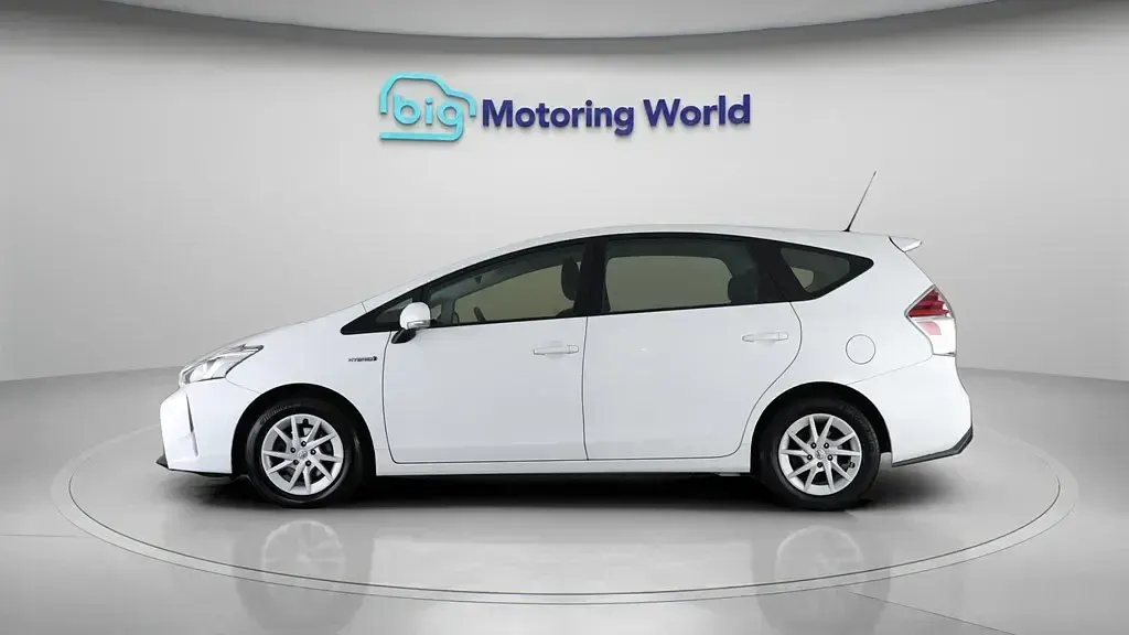Used Toyota Prius+ 136 HP (100 kW) 2020 White MPV