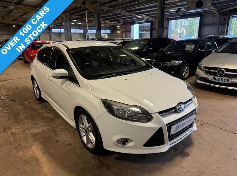 White Used 2014 Ford Focus Zetec Hatchback | £2,990 (Good price) - Image 1/4