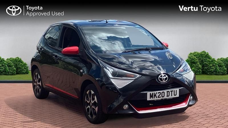 Black Used 2020 Toyota Aygo Trend Hatchback | £9,721 (Fair price) - Image 1/4