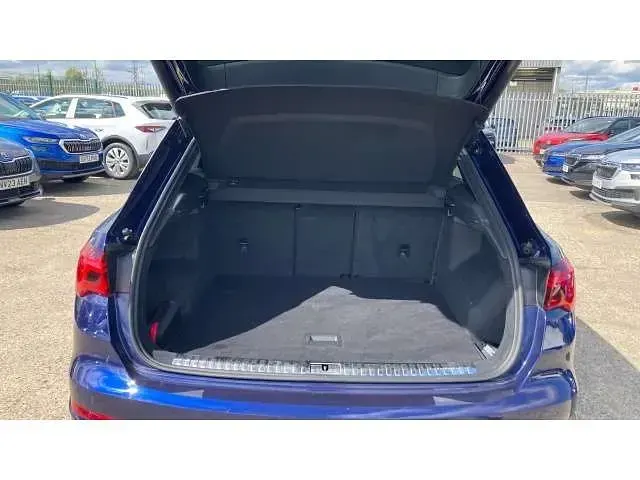 Używany Audi Q3 S-Line 150 KM (110 kW) 2021 Niebieski SUV
