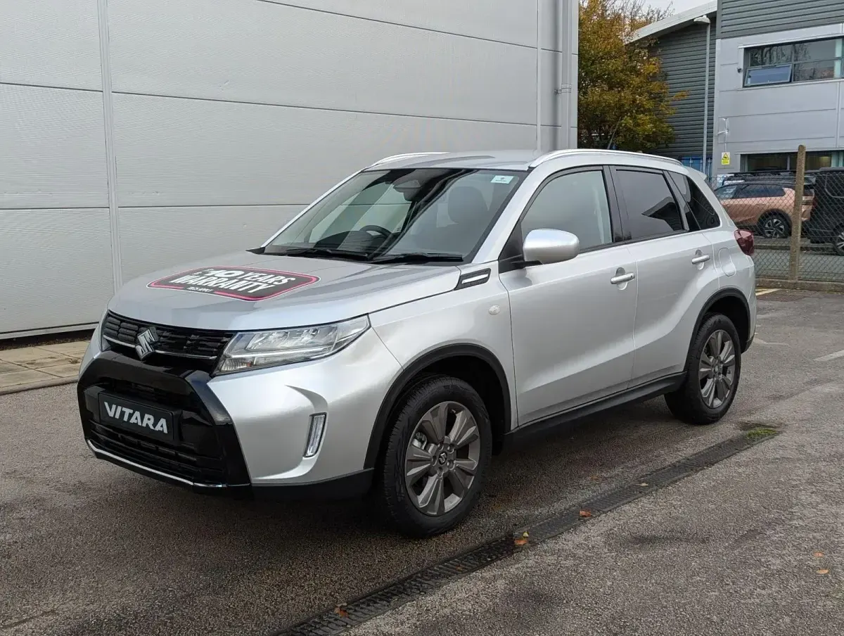 New Suzuki Vitara 2025 Silver SUV