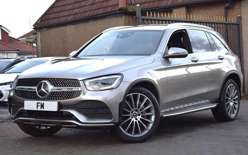 Used Mercedes GLC300 AMG Line Premium 245 HP (180 kW) 2020 Silver Estate