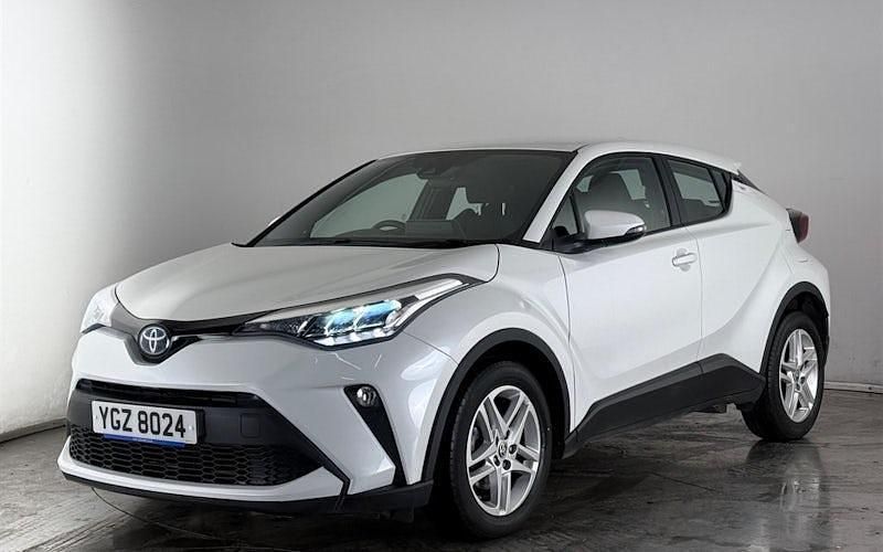 Used Toyota C-HR 122 HP (89 kW) 2023 White SUV