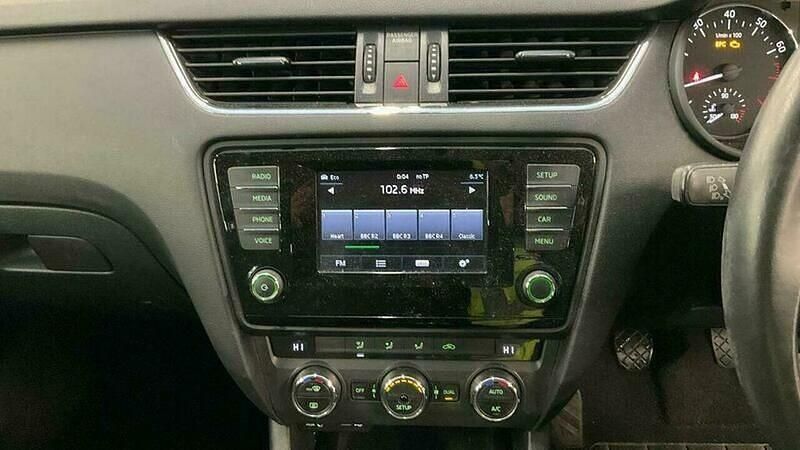 Used Skoda Octavia SE 2014 Blue Hatchback