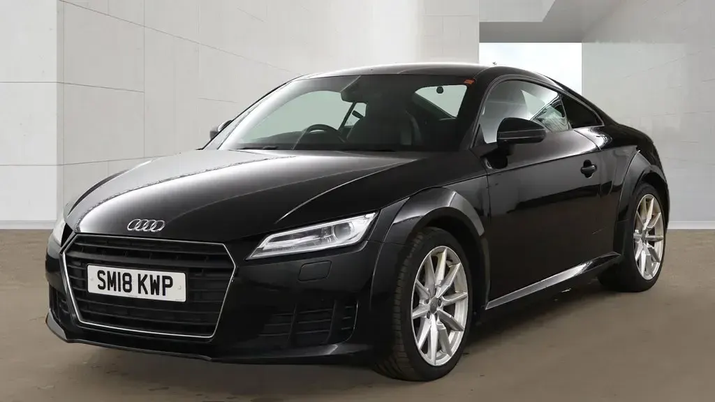 Begagnad Audi TT Sport 180 HK (132 kW) 2018 Svart Sportkupé