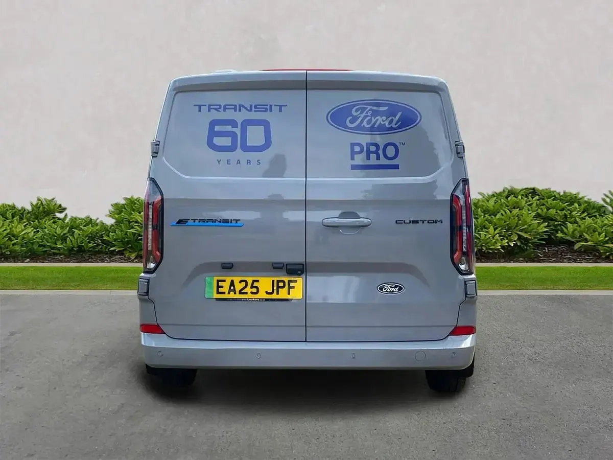 Used Ford Transit Limited 100 kW (136 HP) 2025 Grey Van