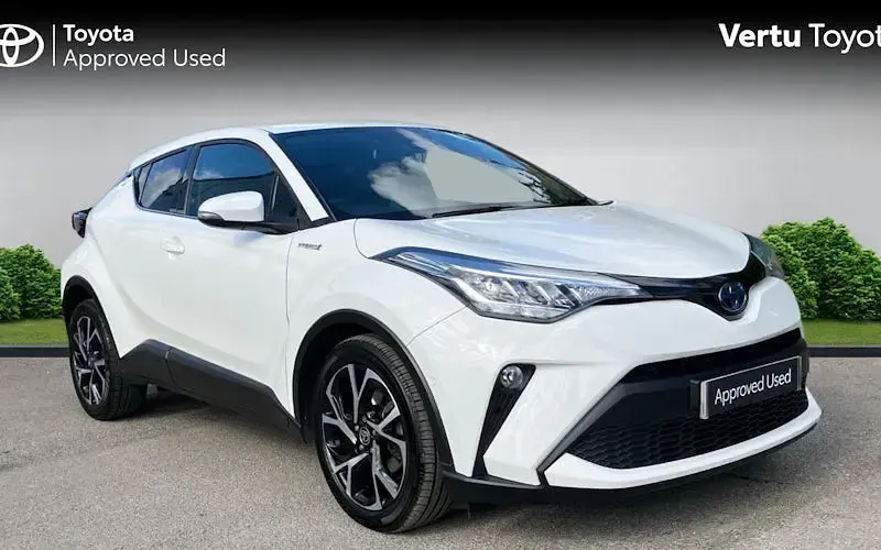 Begagnad Toyota C-HR Design 122 HK (89 kW) 2023 SUV