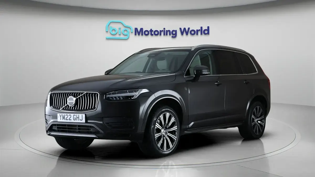 Used Volvo XC90 Core 250 HP (183 kW) 2022 Grey SUV