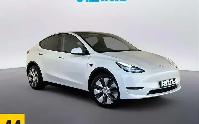Usado Tesla Model Y Long Range AWD 286 kW (389 HP) 2025 SUV
