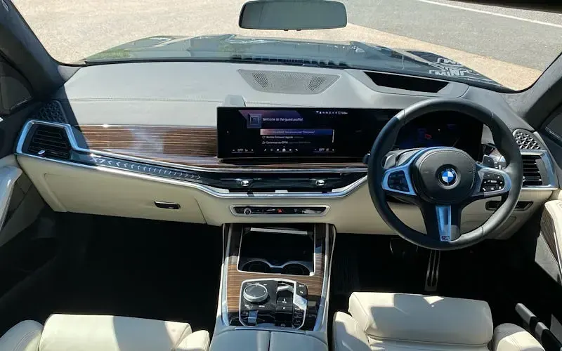 Used BMW X7 M Sport 352 HP (258 kW) 2026 Black SUV