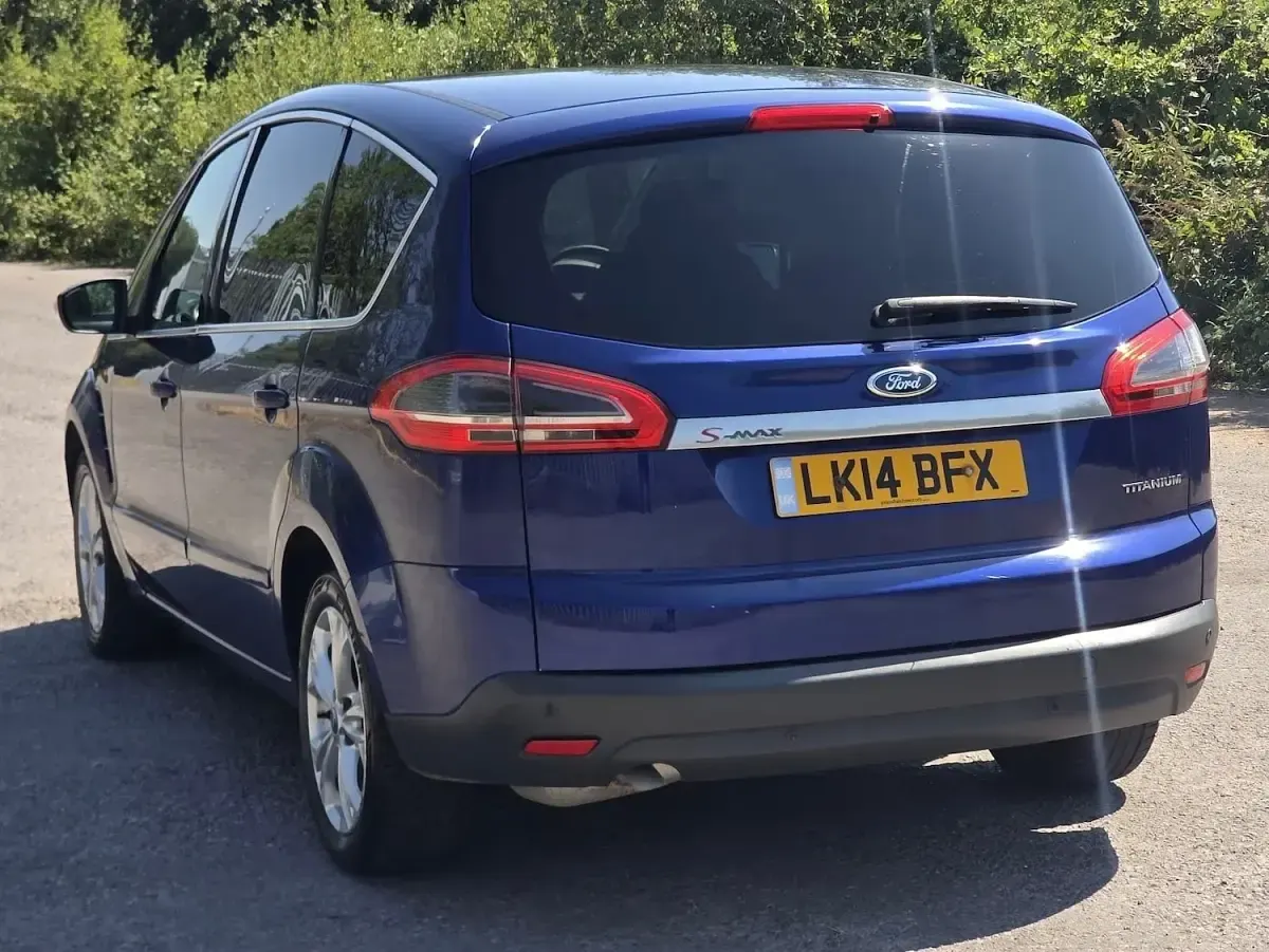 Used Ford S-MAX Titanium 140 HP (102 kW) 2014 Blue MPV