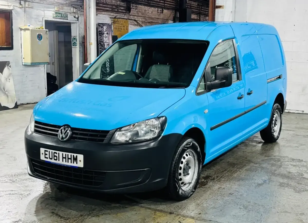 Usado VW Caddy Maxi 102 HP (75 kW) 2011 Azul Monovolume