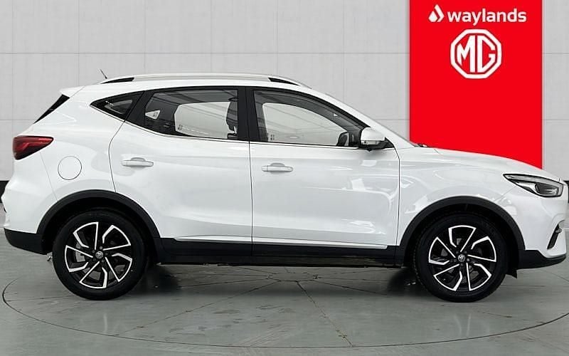 Used MG ZS Exclusive 106 HP (77 kW) 2024 SUV