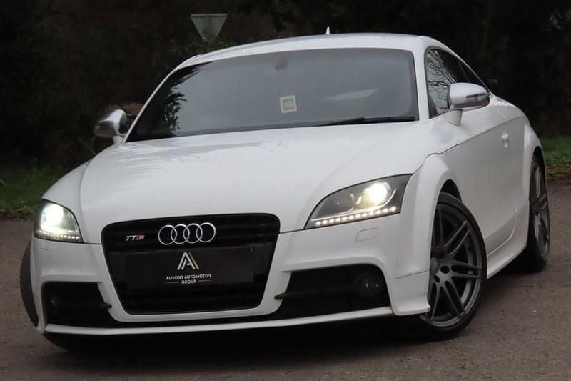 Used Audi TTS Black Edition 272 HP (200 kW) 2012 White Coupe
