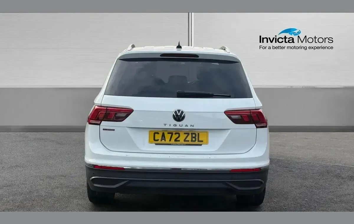 Used VW Tiguan Allspace Life 147 HP (108 kW) 2022 White SUV