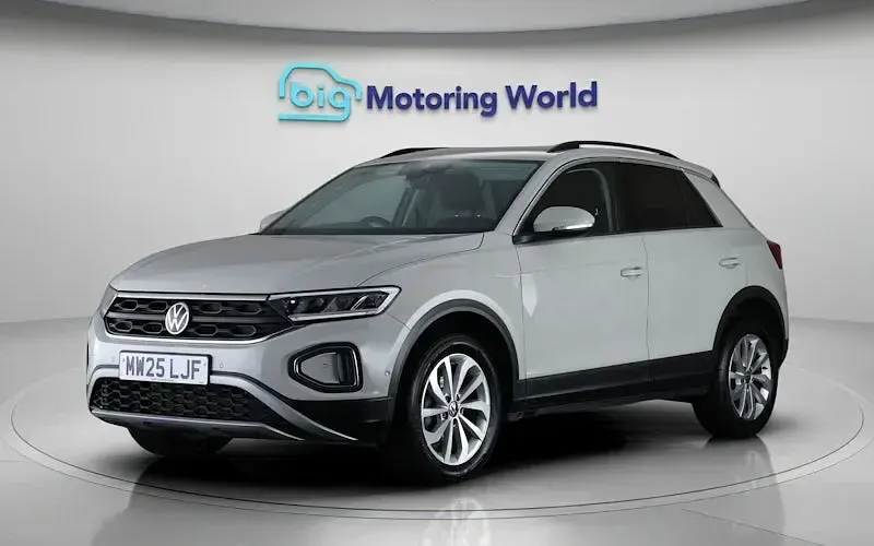 Usado VW T-Roc Match 116 HP (85 kW) 2025 Cinzento SUV