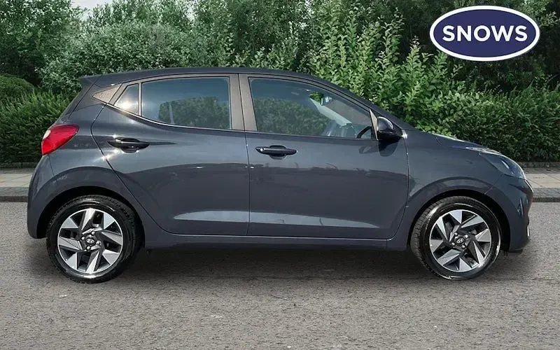 Used Hyundai i10 Advanced 84 HP (61 kW) 2023 Grey Hatchback