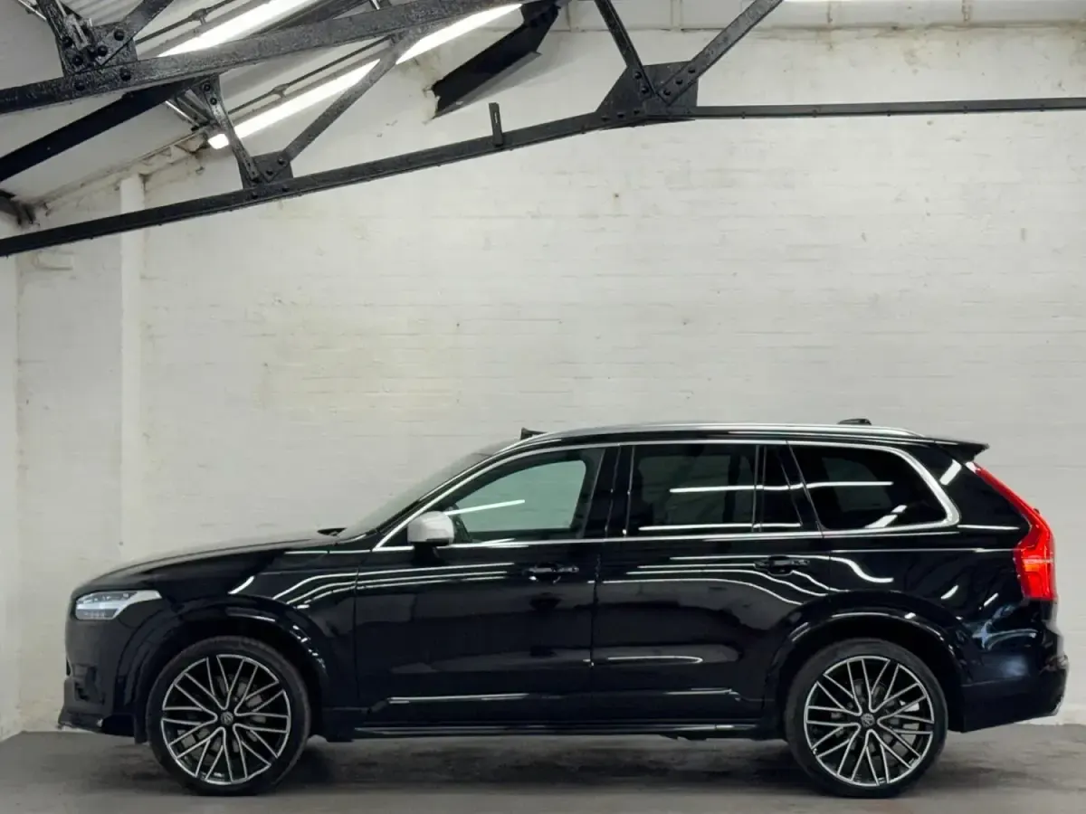 Used Volvo XC90 R-Design 231 HP (169 kW) 2019 Black SUV