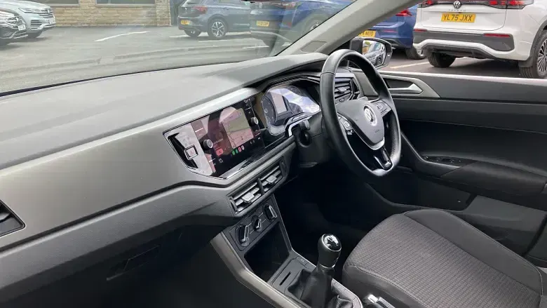 Begagnad VW Polo Match 80 HK (58 kW) 2021 Grå Halvkombi
