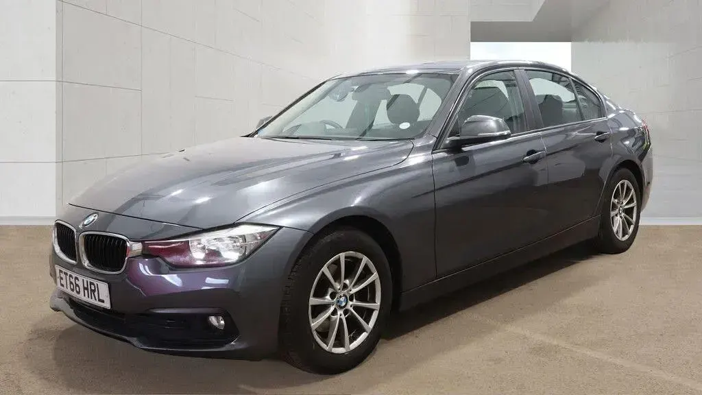 Usado BMW 320 Efficient Dynamics 2017 Gris Berlina